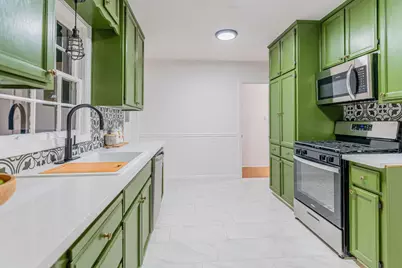 435 Olive Avenue, Modesto, CA 95350 - Photo 11