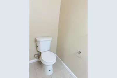 4075 Weymouth Lane, Sacramento, CA 95823 - Photo 9