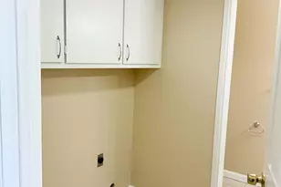 4075 Weymouth Ln, Sacramento, CA 95823 - Photo 7