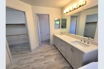 2130 University Park Drive, Sacramento, CA 95825 - Photo 9