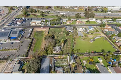 132 Pecos Avenue, Modesto, CA 95351 - Photo 17