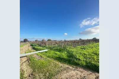 27350 Thornton Road, Thornton, CA 95686 - Photo 3