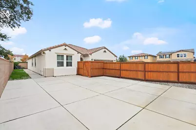 10118 Cornice Court, Elk Grove, CA 95757 - Photo 43