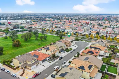 10118 Cornice Court, Elk Grove, CA 95757 - Photo 51