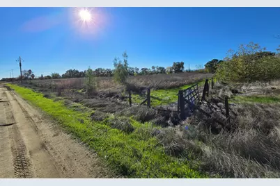 832 Old Highway 99 W, Arbuckle, CA 95912 - Photo 19