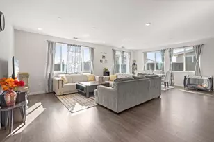 912 NE Loon St, Lathrop, CA 95330 - Photo 9