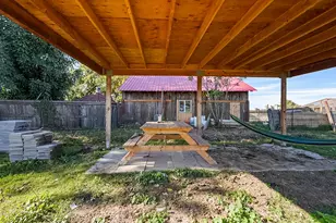 633 W Greenway Ave, Turlock, CA 95380 - Photo 19