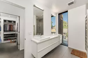 1008 Yale St, Sacramento, CA 95818 - Photo 49