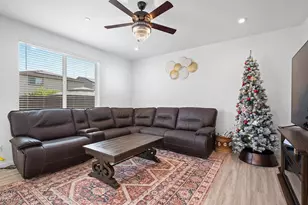 10024 Mont Blanc Ln, Stockton, CA 95219 - Photo 9