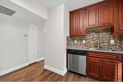 5212 Cabrillo Way, Sacramento, CA 95820 - Photo 17