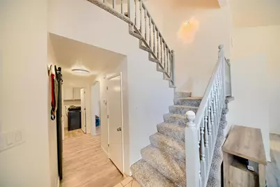 719 Summit Lakes Way, Galt, CA 95632 - Photo 9