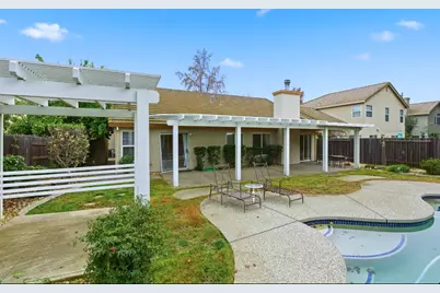 1417 Calle Las Casas, Roseville, CA 95747 - Photo 25