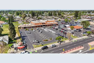 1355 N Main Street, Manteca, CA 95336 - Photo 13