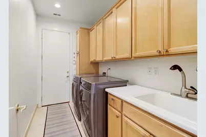 11275 Crocker Grove Lane, Gold River, CA 95670 - Photo 33