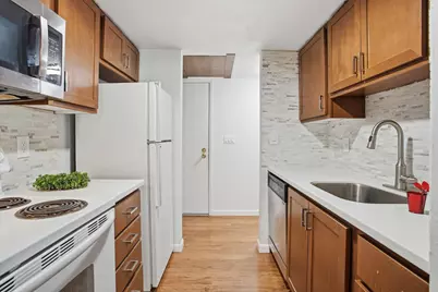 2482 Larkspur Lane #181, Sacramento, CA 95825 - Photo 5