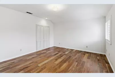 984 S Beach Drive, Sacramento, CA 95831 - Photo 39