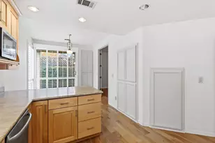 984 S Beach Dr, Sacramento, CA 95831 - Photo 21