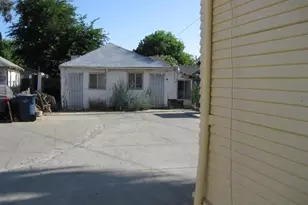 545 W Main St, Turlock, CA 95380 - Photo 17