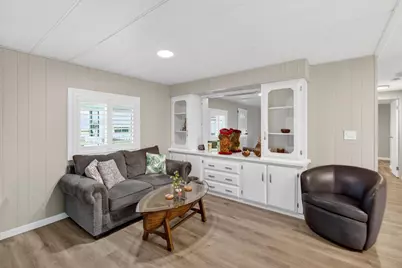 N Maple Leaf Lane #140, Sacramento, CA 95828 - Photo 5