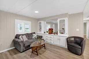 N Maple Leaf Ln, Sacramento, CA 95828 - Photo 5