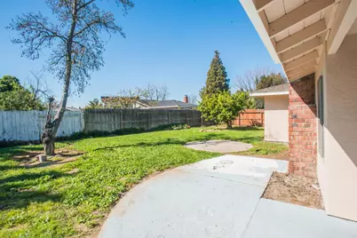 6282 Denslow Way, Sacramento, CA 95823 - Photo 49