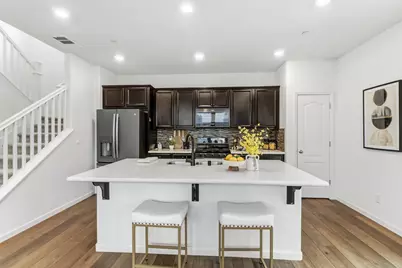 8900 Sheldon Terrace Lane, Elk Grove, CA 95758 - Photo 17