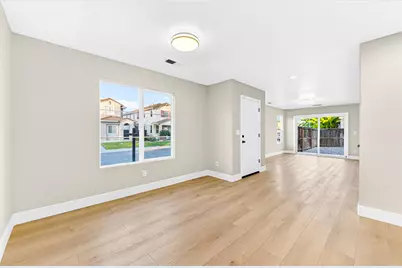 7481 Splendid Way, Elk Grove, CA 95758 - Photo 5