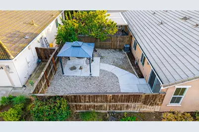 7481 Splendid Way, Elk Grove, CA 95758 - Photo 33