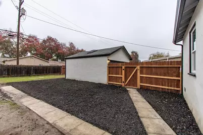 1413 Del Monte Avenue, Modesto, CA 95350 - Photo 23