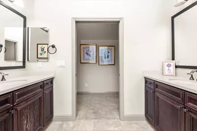 921 Hackberry Avenue, Modesto, CA 95350 - Photo 21