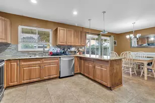 3549 Rosemont Dr, Sacramento, CA 95826 - Photo 7