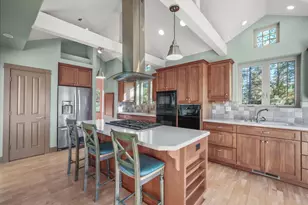 17833 Country Cir, Nevada City, CA 95959 - Photo 9