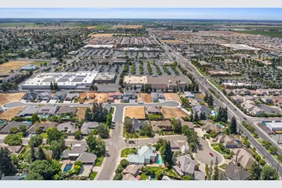 2410 Brittany Court, Lodi, CA 95242 - Photo 81