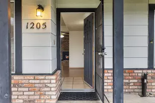 1205 Kara Ln, Modesto, CA 95355 - Photo 5