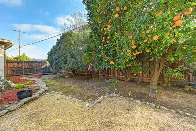 2200 Murieta Way, Sacramento, CA 95822 - Photo 25