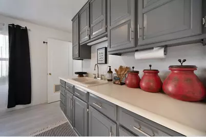 2200 Murieta Way, Sacramento, CA 95822 - Photo 13