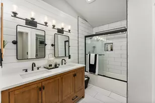 7325 Southern Pine Ln, Sacramento, CA 95842 - Photo 7