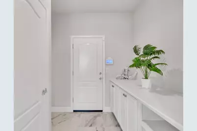 8340 La Cruz Way, Elk Grove, CA 95757 - Photo 9