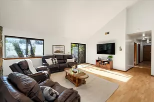 155 Pinewood Way, Auburn, CA 95602 - Photo 9