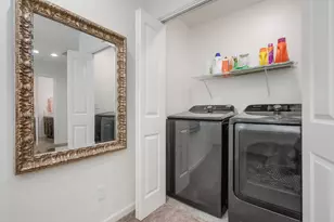 6280 E Vly Edge Dr, Fresno, CA 93727 - Photo 23