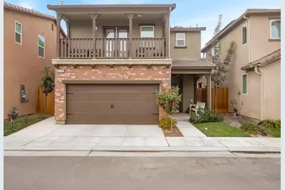 6280 E Valley Edge Drive, Fresno, CA 93727 - Photo 1