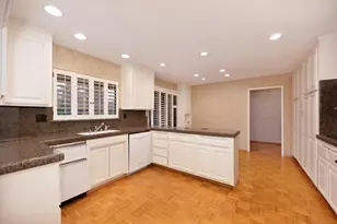 1106 Commons Dr, Sacramento, CA 95825 - Photo 11