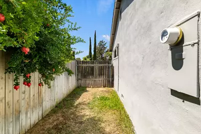 6623 Prentiss Drive, Sacramento, CA 95823 - Photo 33