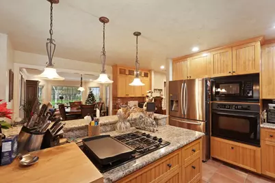 17266 Hillside Drive, Lodi, CA 95240 - Photo 11