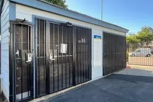 445 Almond Dr, Lodi, CA 95240 - Photo 9