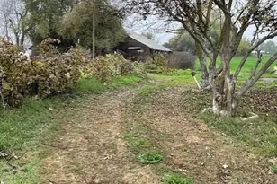 207 Clausen, Turlock, CA 95380 - Photo 3