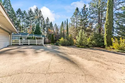 4624 Pony Express Trail, Camino, CA 95709 - Photo 11