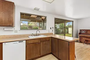 6120 Glenhurst Way, Citrus Heights, CA 95621 - Photo 11