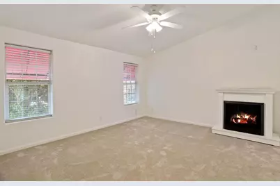 Pringle Avenue #1, Galt, CA 95632 - Photo 23