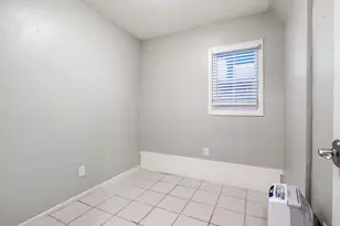 517 13th St, Sacramento, CA 95814 - Photo 37